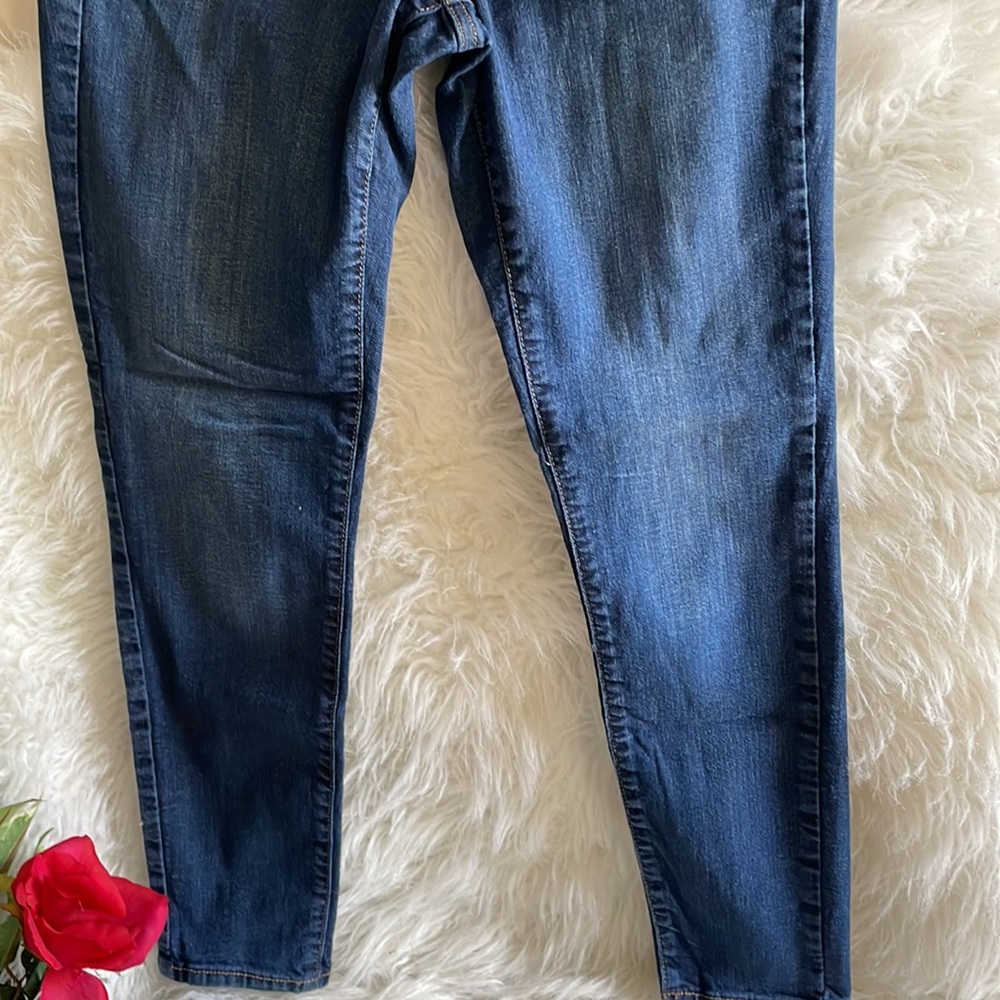Universal Threads Jeans - Picture 3 of 15